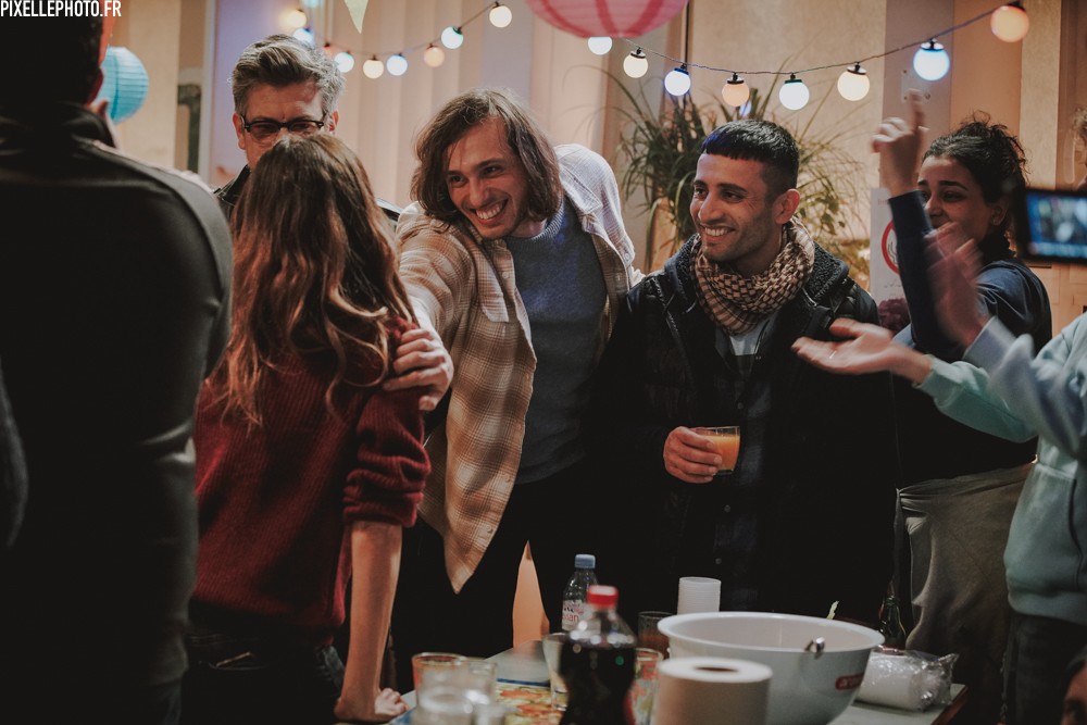 Ciné Club Totnes -     Quelques jours pas plus